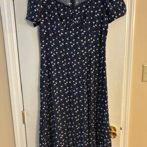 Loft Women's Navy Blue Floral Short Sleeve Feminine Romantic Flowy Dress Size 10